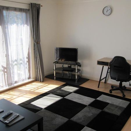Cozy Off Road 2 Bedroom Cottage Apartment With Free Wi-Fi And Private Parking Glasgow Zewnętrze zdjęcie