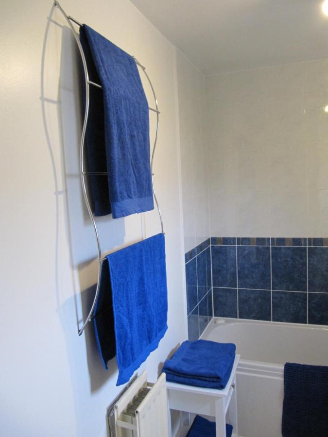 Cozy Off Road 2 Bedroom Cottage Apartment With Free Wi-Fi And Private Parking Glasgow Zewnętrze zdjęcie