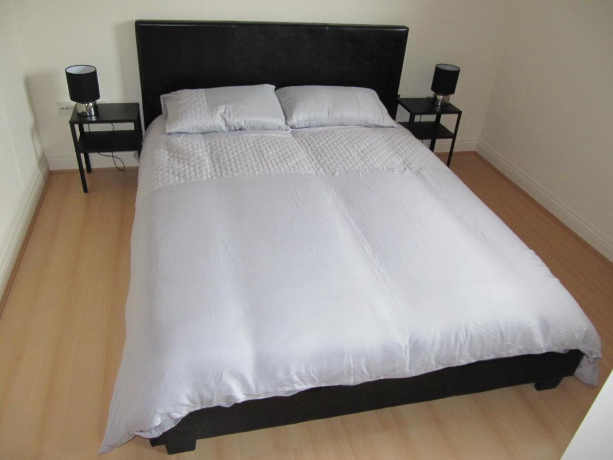 Cozy Off Road 2 Bedroom Cottage Apartment With Free Wi-Fi And Private Parking Glasgow Zewnętrze zdjęcie