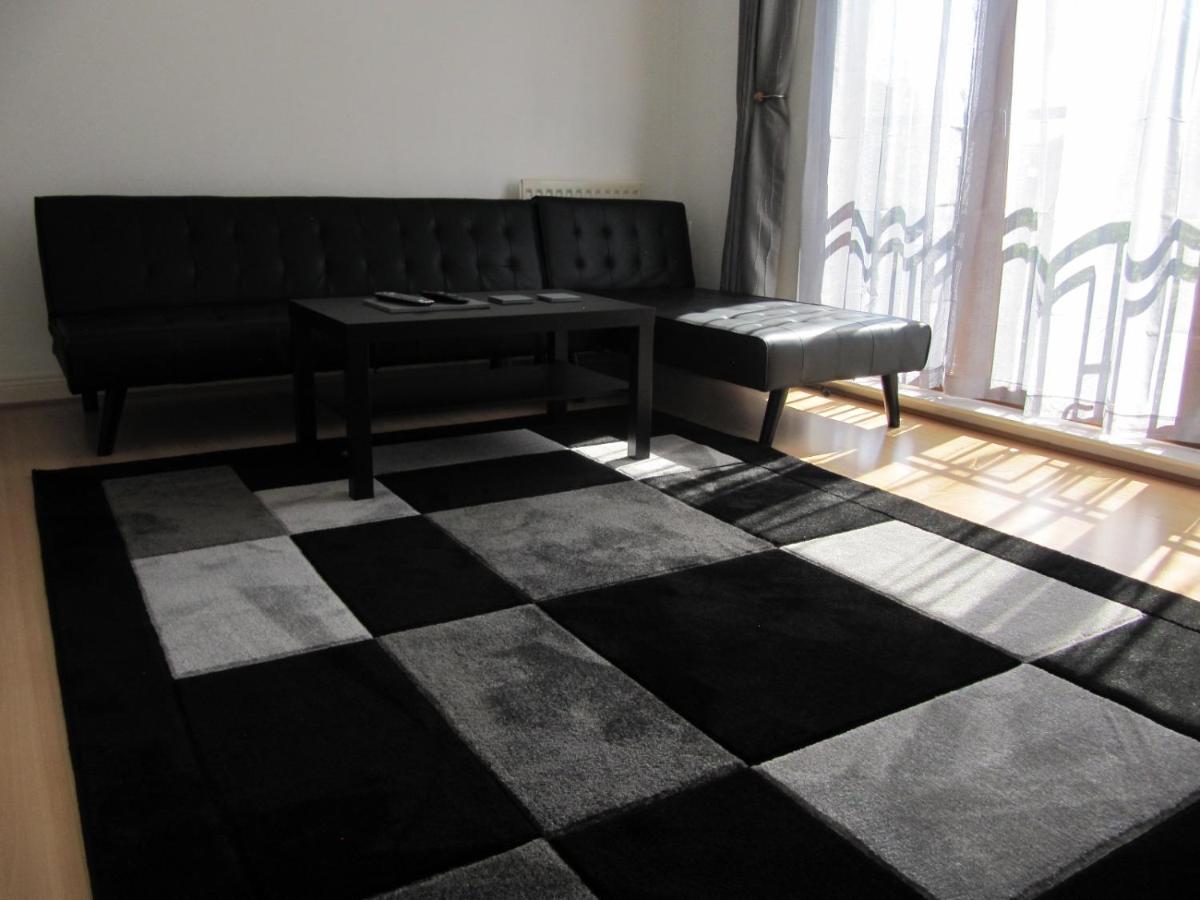 Cozy Off Road 2 Bedroom Cottage Apartment With Free Wi-Fi And Private Parking Glasgow Zewnętrze zdjęcie